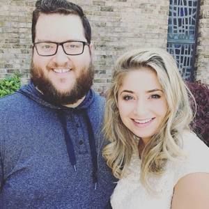 Meet your Posher, Max